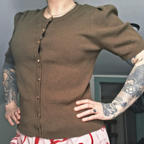 Marled Olive Green Ribbed Puff Short Sleeve Cardigan - Picture 2 of 8